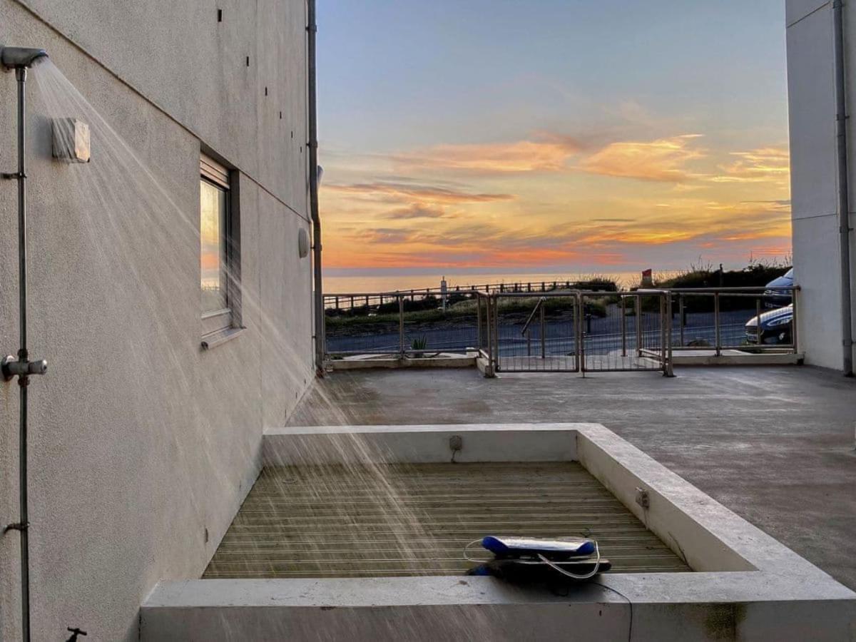 Sunset Waves Sea View Apartment Featuring Panoramic Views & Parking New Quay Εξωτερικό φωτογραφία